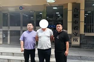 霍妹谈哈登莫雷事件：几乎就是整支球队巨大悲惨的狗屎秀